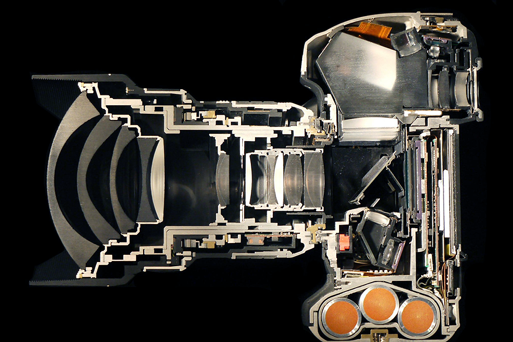 dSLR Cutaway